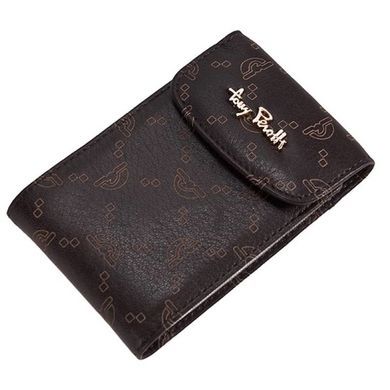 Credit holder Tony Perotti from the collection Luxury.